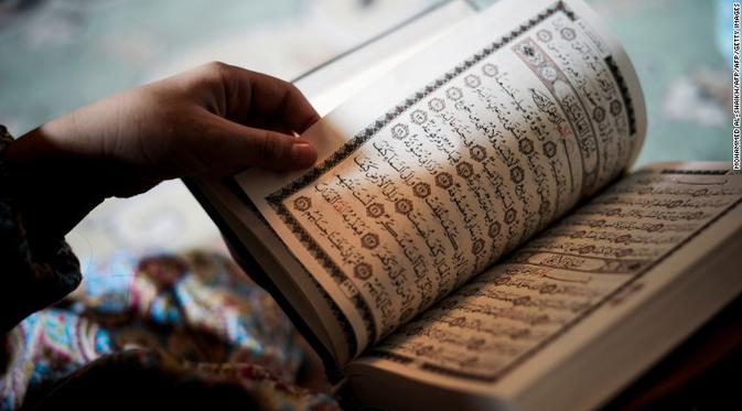 Al-Quran terbuka sebagai panduan hidup mengikut sunnah