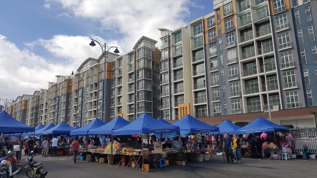 Suasana Pasar Malam Golden Hill Cameron Highlands
