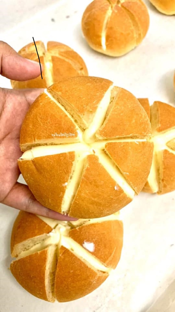 korean garlic cheese bread