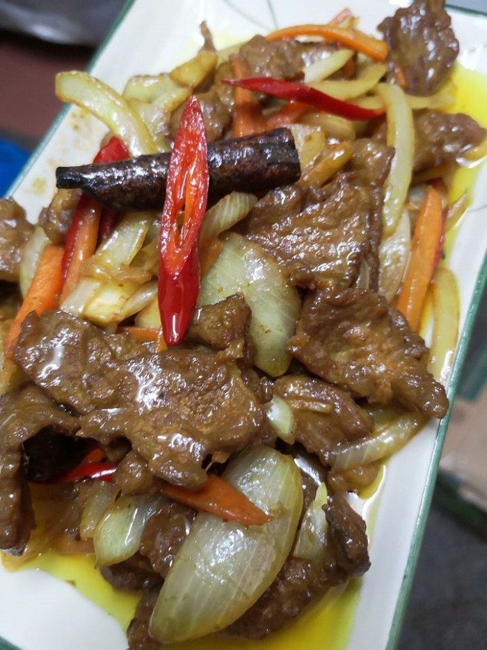 Gambar hidangan daging goreng sos tiram yang sedap dan menggugah selera