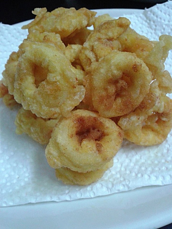 Gambar sotong goreng tepung ala tempura yang digoreng sehingga keemasan dan rangup