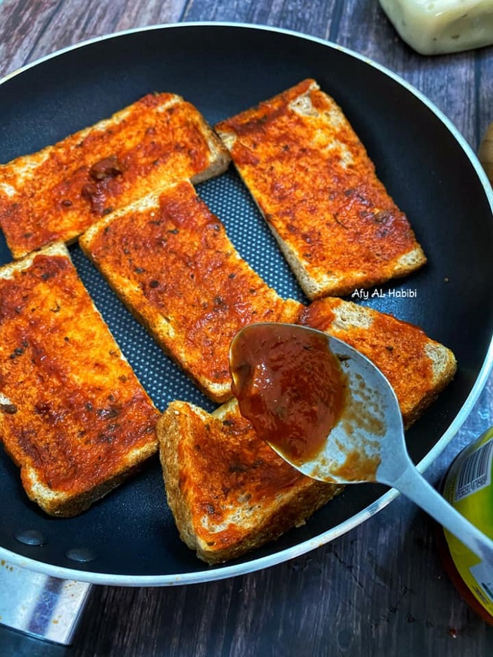 roti pizza extra cheezy