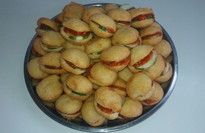 Burger Malaysia Mini yang gebu dan lembut dengan inti di dalamnya