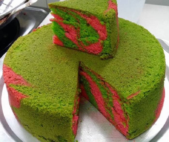 Kek Marble Susu Sukatan Cawan yang telah siap dibakar