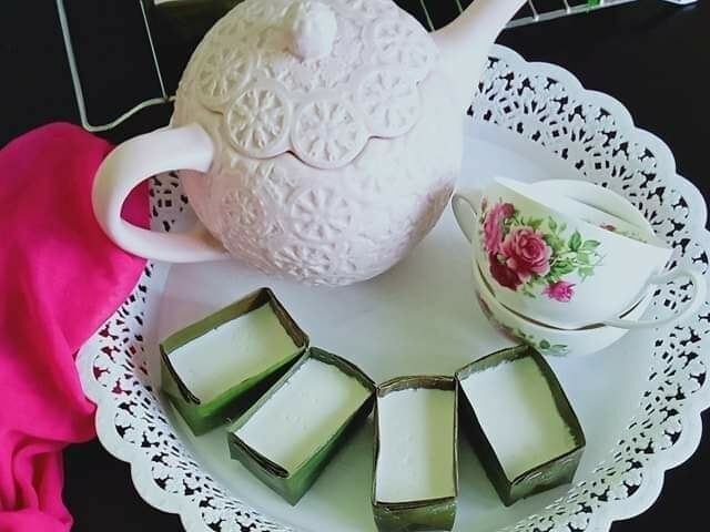 Kuih limas berbentuk piramid