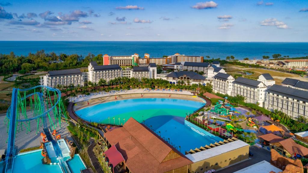 Pantai dan resort mewah di Desaru Coast
