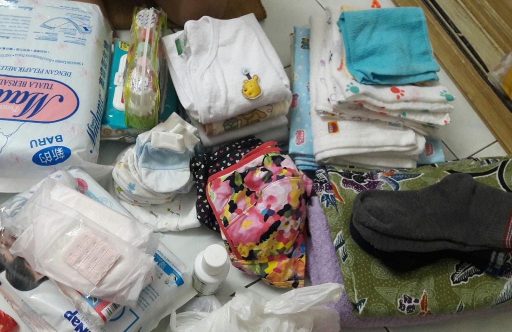 Kelengkapan barang keperluan ibu selepas bersalin