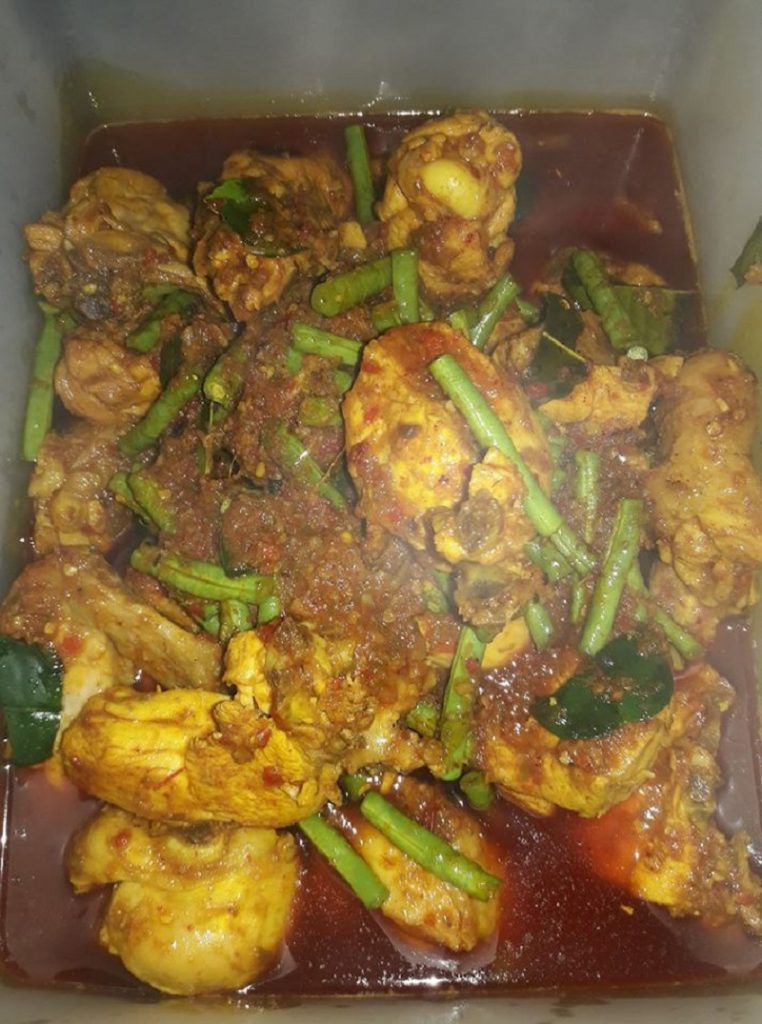 phad phed kai