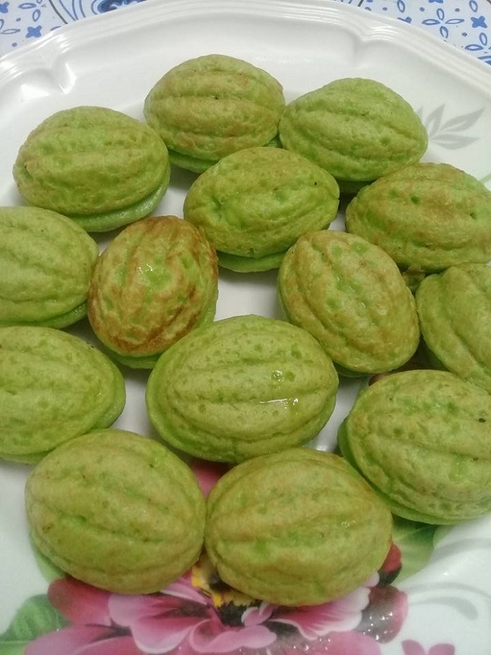 Gambar kuih cara manis tradisional yang kelihatan lembut dan sedap