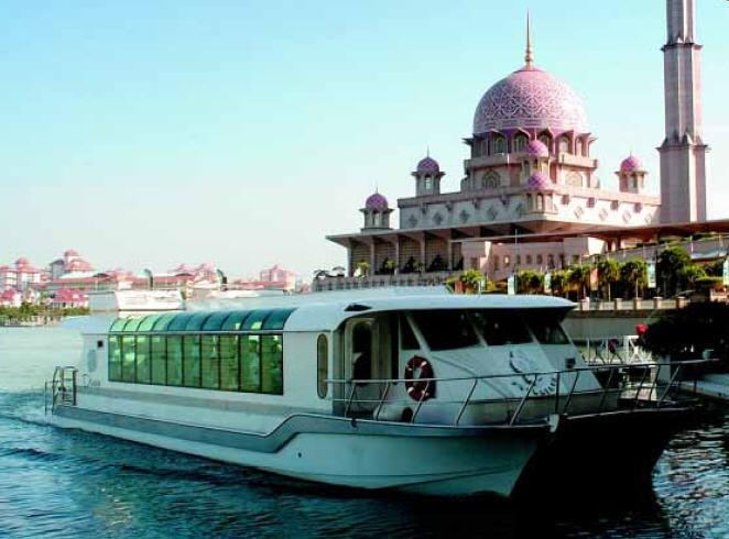 Kapal terbang kecil di Skyrides Festival Park