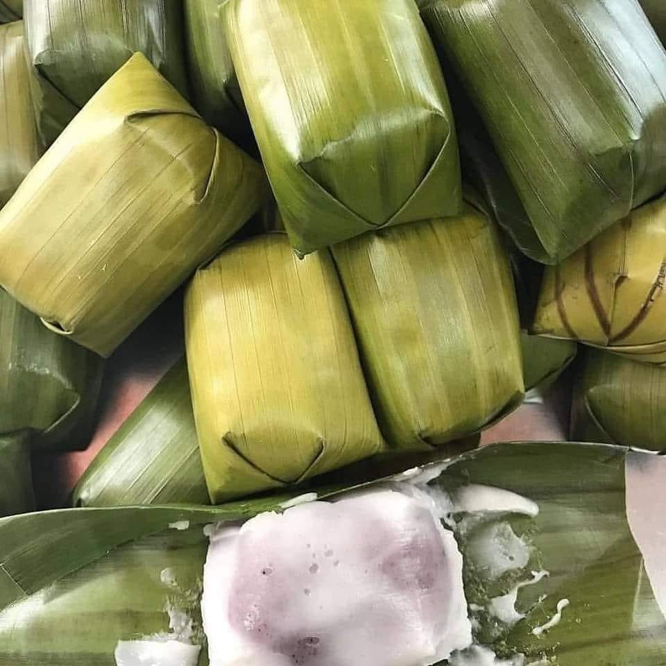 Koci pulut hitam dengan kuah santan