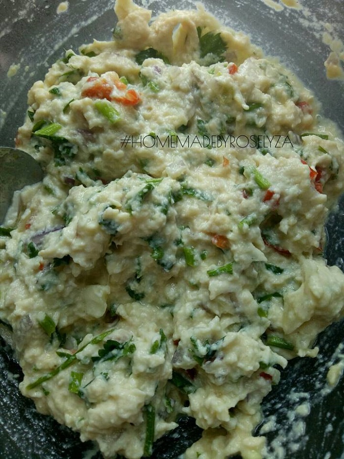 cucur ayam