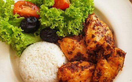 Ayam rebus berkuah sederhana pedas