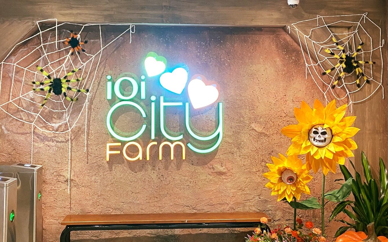 Kambing dan haiwan ternakan di IOI City Farm