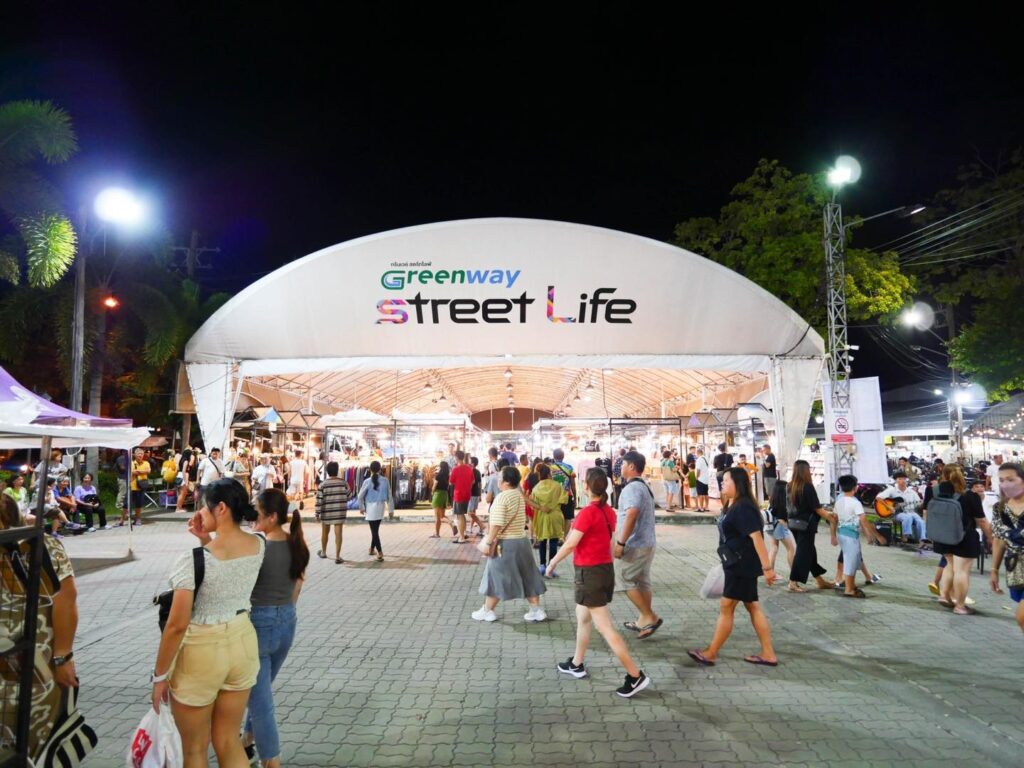 Suasana GreenWay Night Market