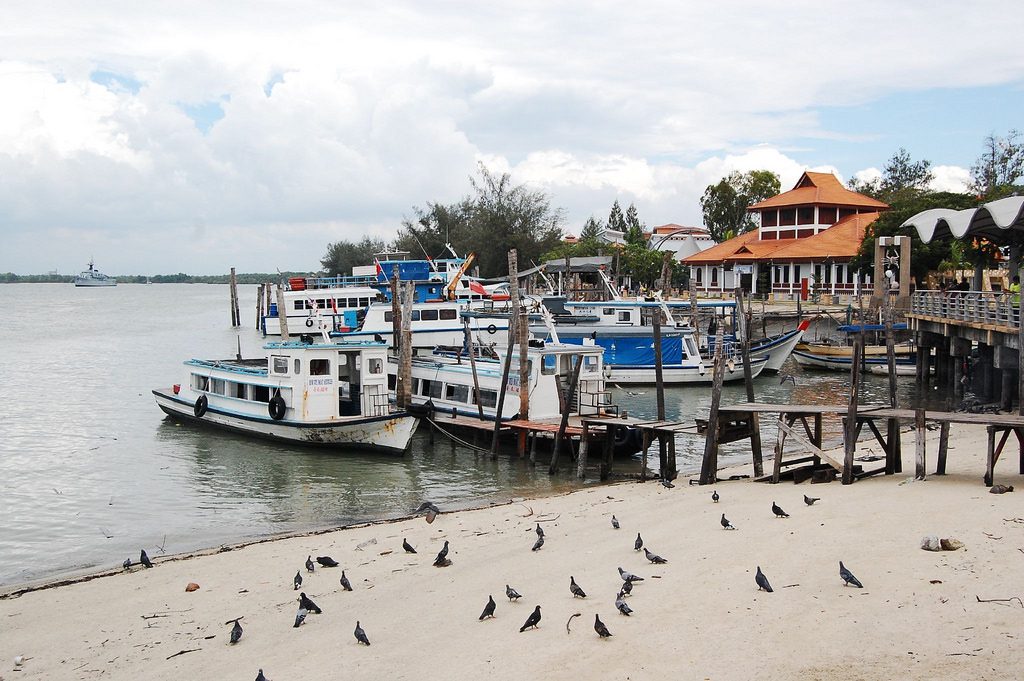 tempat menarik di lumut