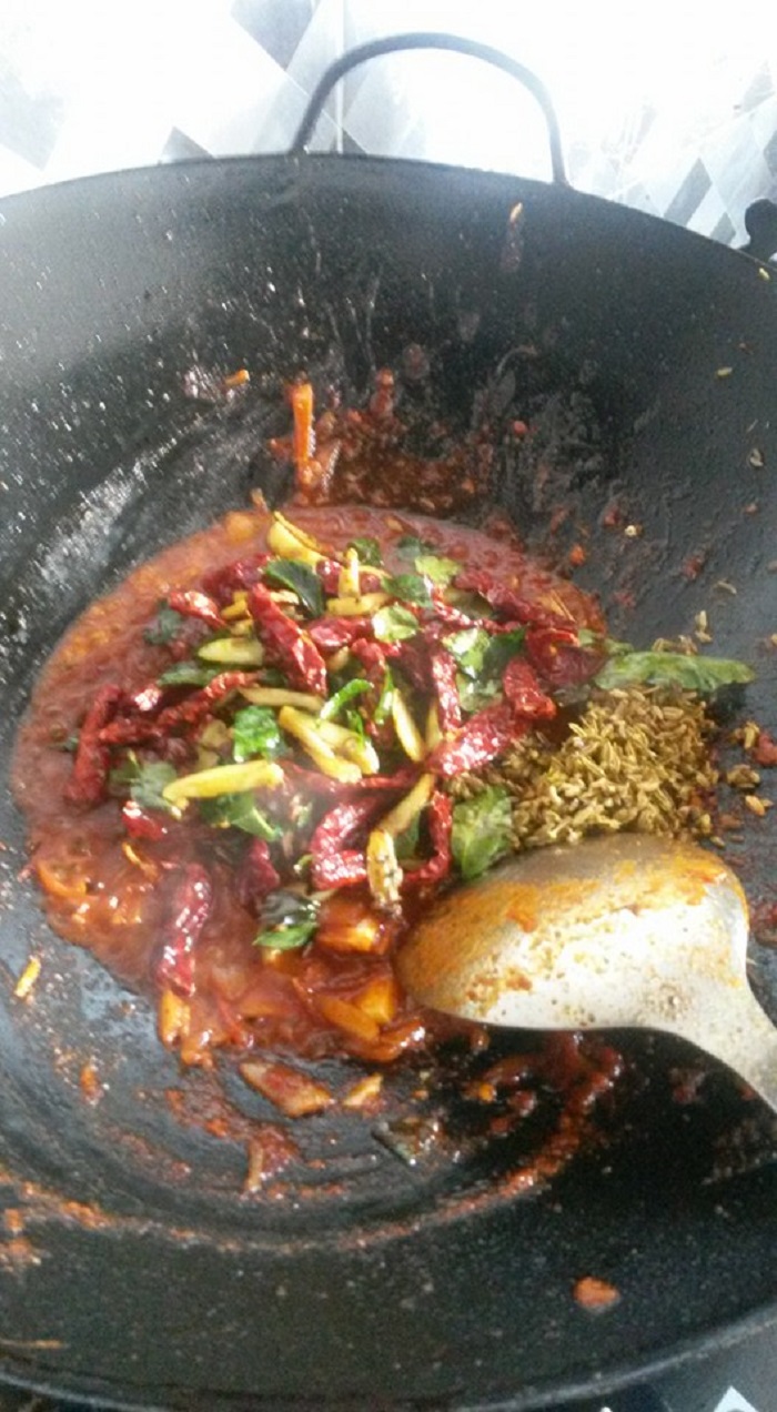 ayam varuval