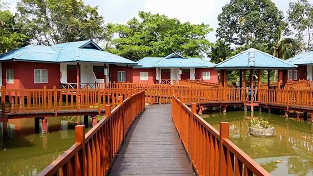 Bot di Firefly Park Resort Kuala Selangor