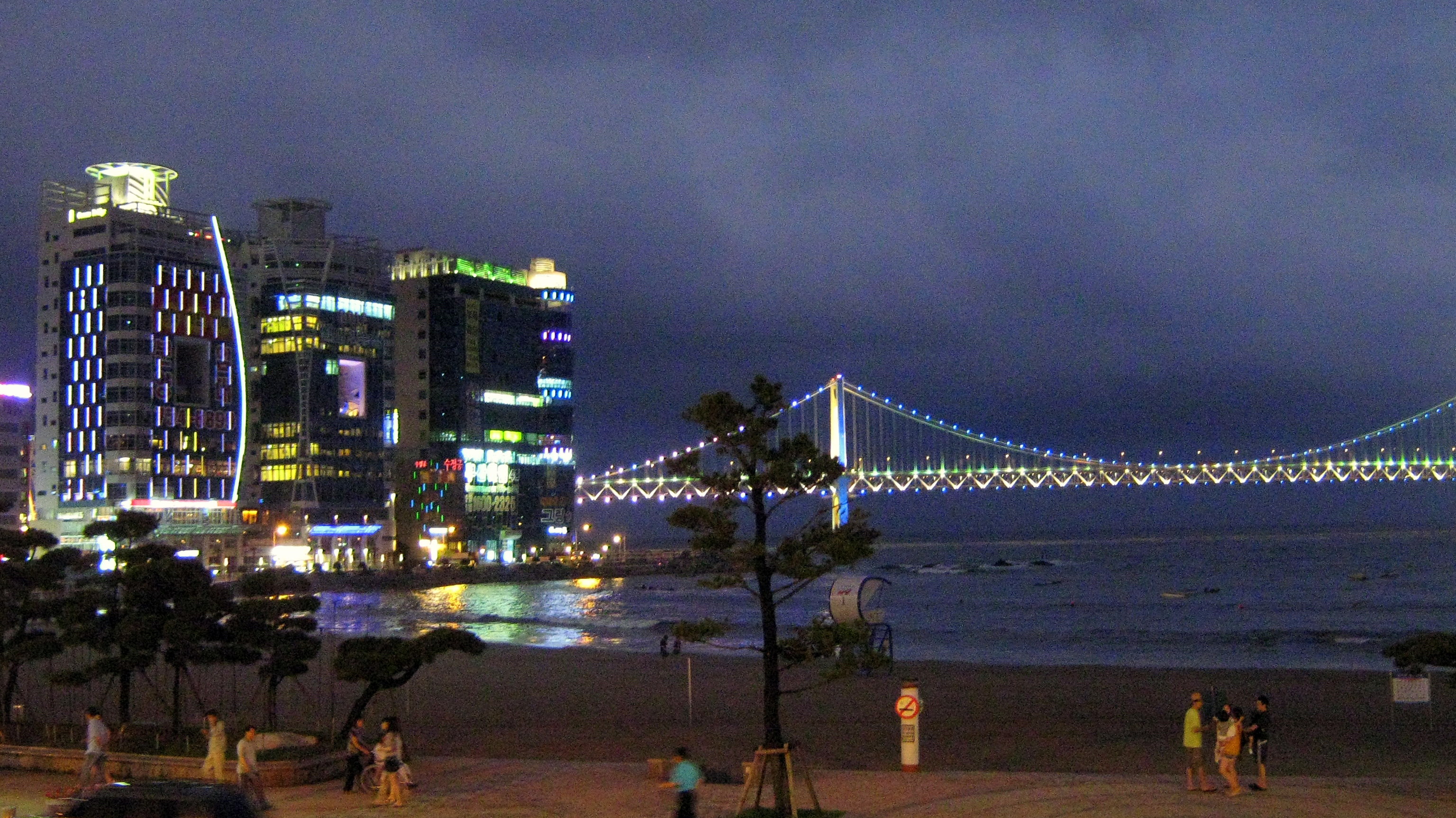 Pantai Gwangalli di Busan