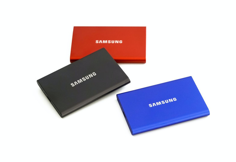 Pelbagai jenis external hard disk terbaik yang ringan dan mudah dibawa.