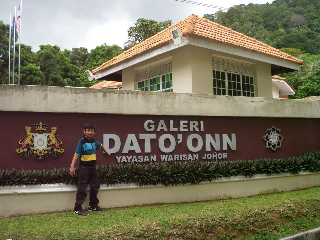 tempat menarik di batu pahat