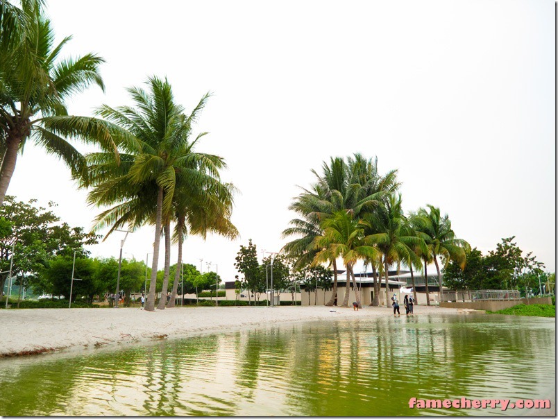 Pemandangan tasik dari The Pullman Lakeside