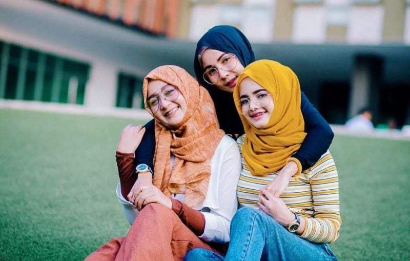 ciri sahabat yang baik