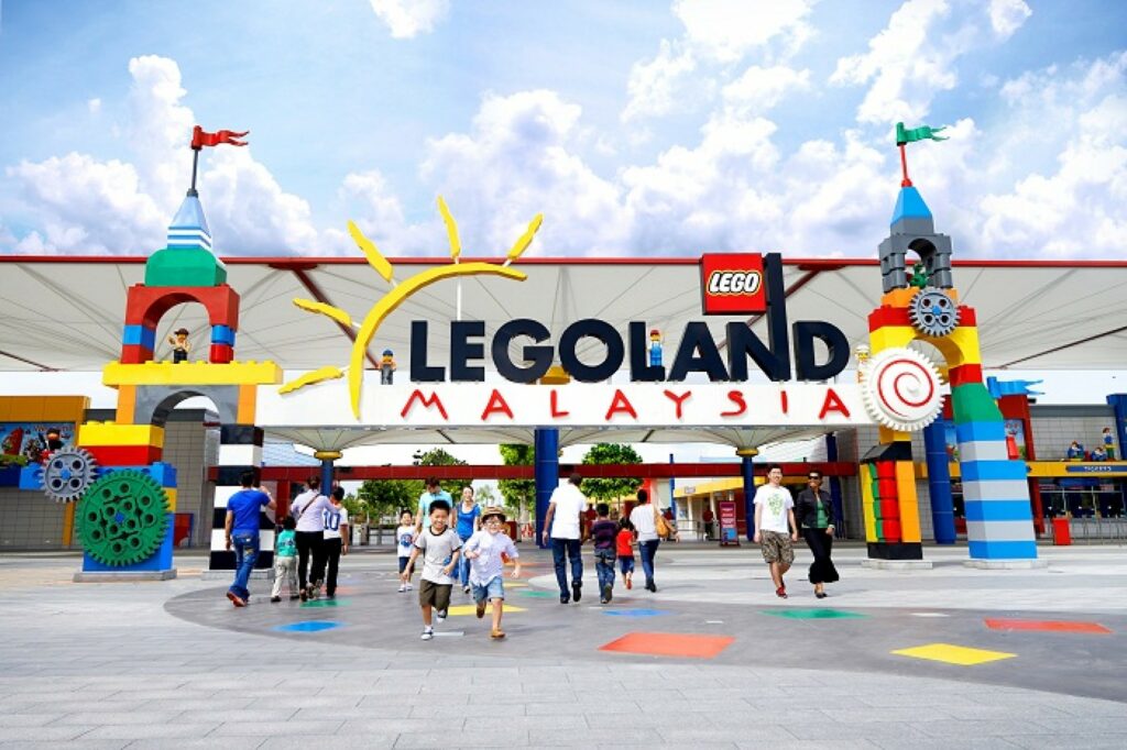 Pemandangan taman tema Legoland Malaysia di Johor