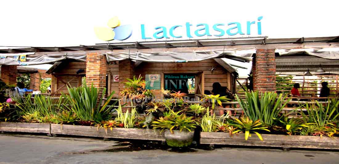 Aktiviti haiwan ternakan di Lactasari Mini Farm