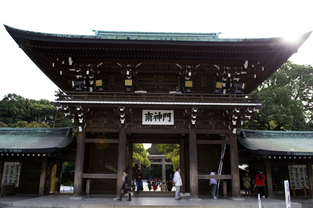 Kuil Meiji Jingu dikelilingi hutan
