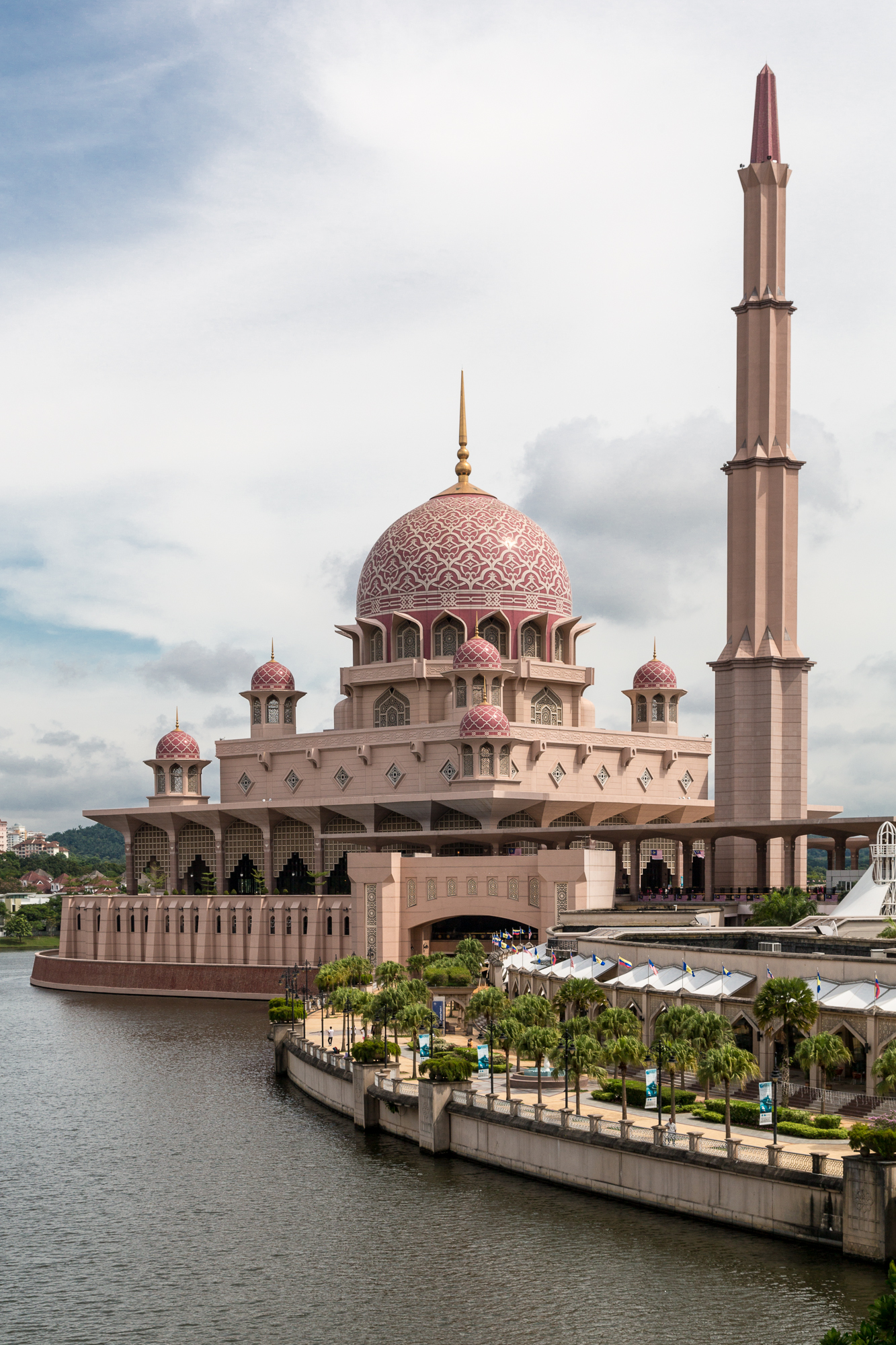 Gambar berkenaan senarai dan kisah isteri-isteri Nabi Muhammad SAW