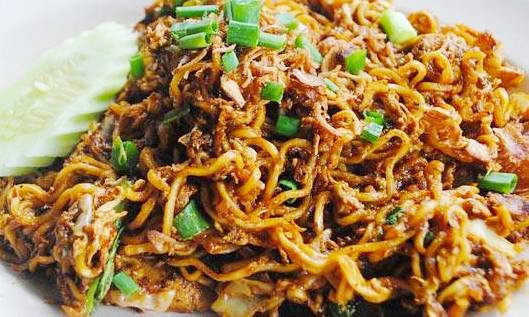 Gambar sepinggan maggi goreng mamak yang sedap untuk rujukan kalori.
