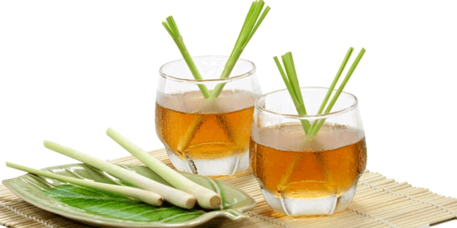 Minuman jamu periuk dengan serai untuk kuruskan perut