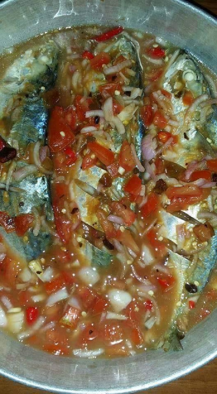Sos air asam pedas untuk ikan