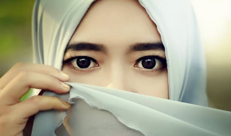 aurat wanita ketika berubat