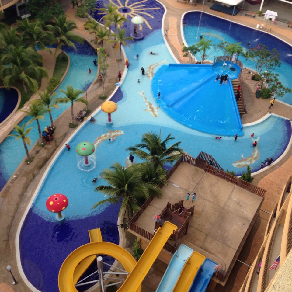 gold coast morib water park taman tema air di malaysia