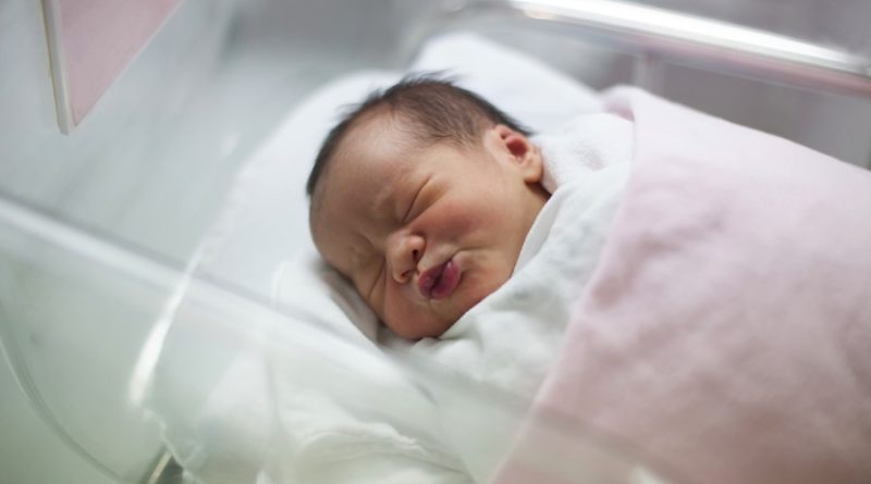 cara azankan bayi
