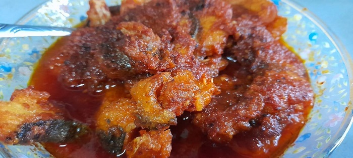 Fillet ikan goreng berlada limau nipis yang sedap