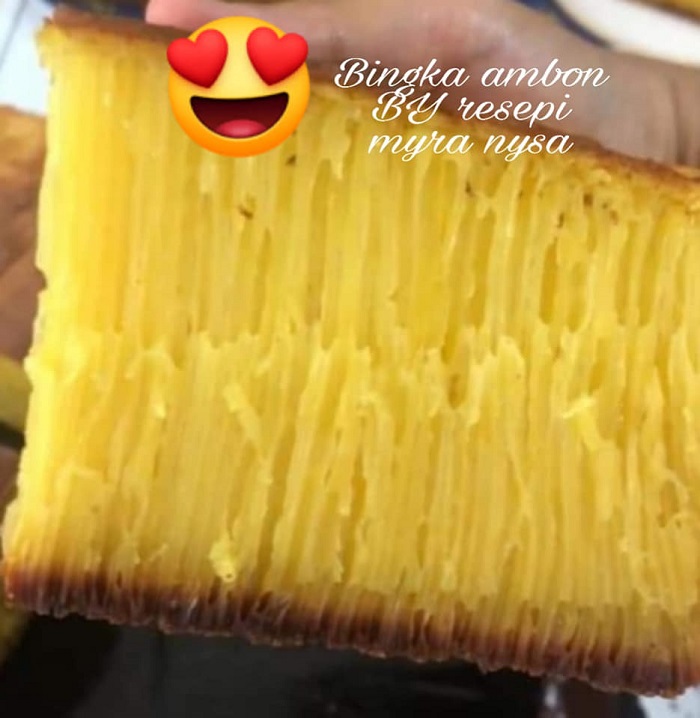 Bingka Ambon bertekstur berlubang berwarna coklat keemasan