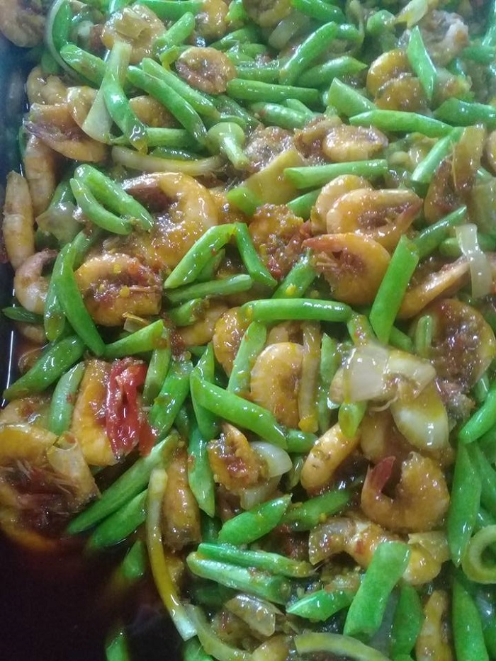 Gambar hidangan kacang buncis goreng bersama udang sebagai lauk