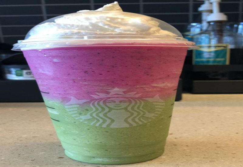Cosmo & Wanda Frappuccino berwarna-warni