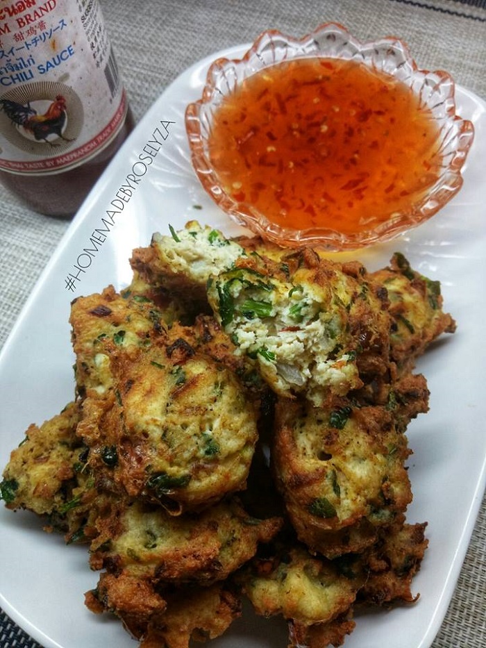 cucur ayam