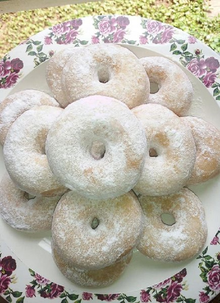 Donut gemuk yang gebu dan sedap hasil resepi ala Eira Aziera