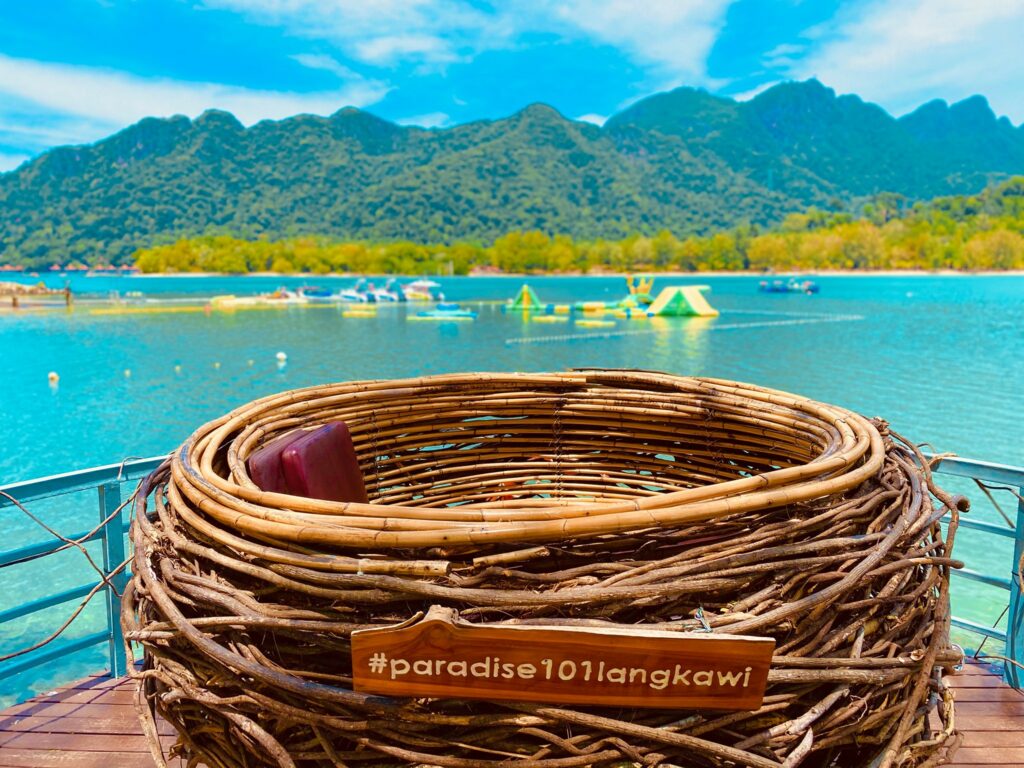 Pusat riadah pantai Paradise 101 Langkawi
