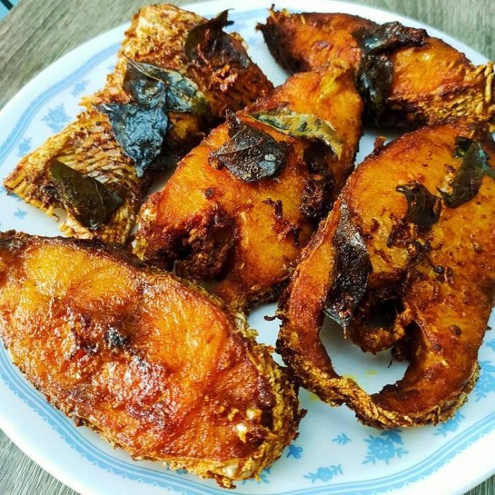 Ikan merah goreng berempah rangup