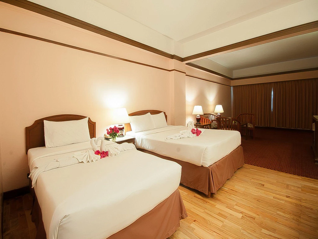 Bangunan Grand Plaza Hotel di Hatyai