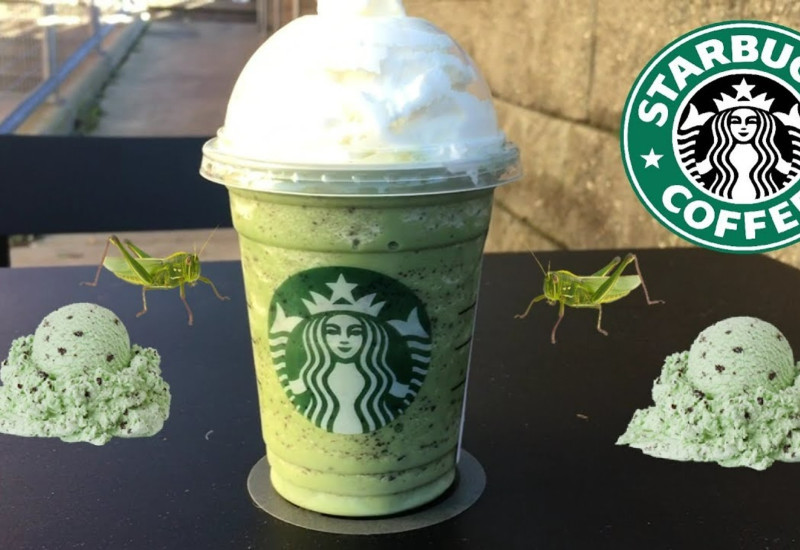 Grasshopper Frappuccino berwarna hijau mint