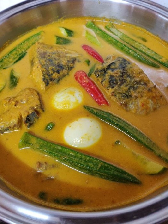Gulai lemak ikan tongkol Kelantan