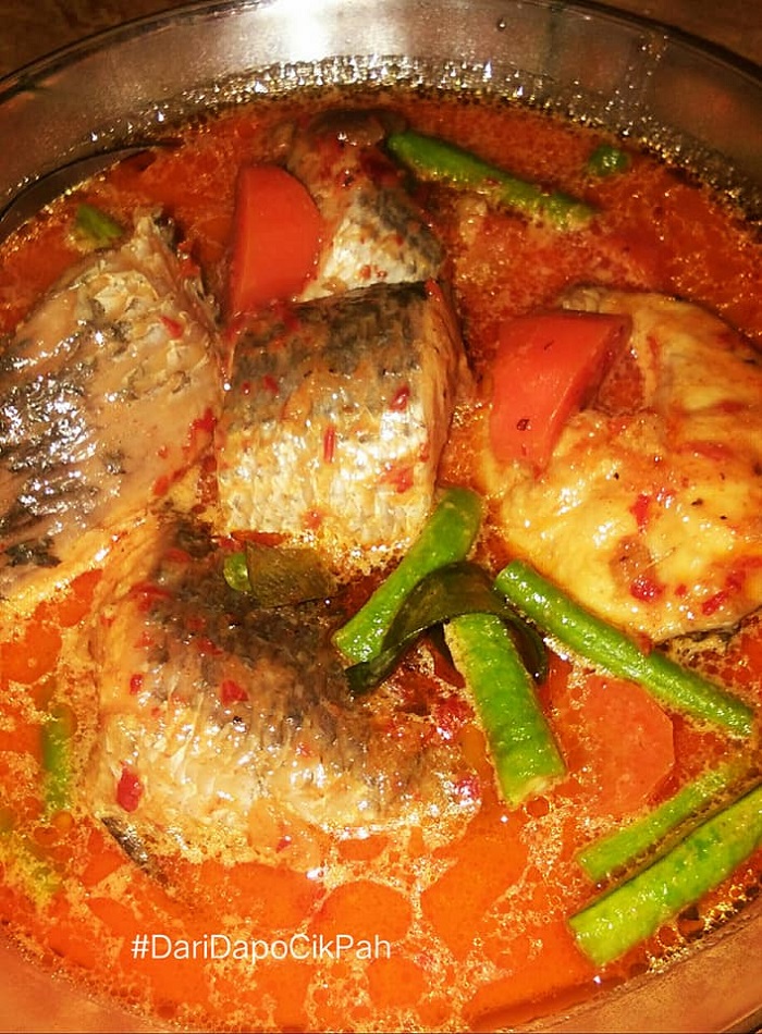 Ikan haruan pekasam masak gulai siam