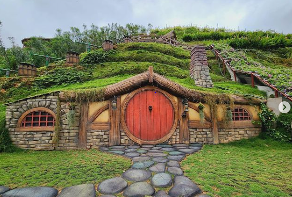 Hobbitoon dengan rumah hobbit